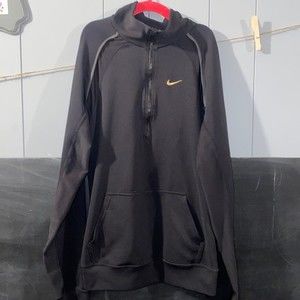 Nike drifit black half zip pullover